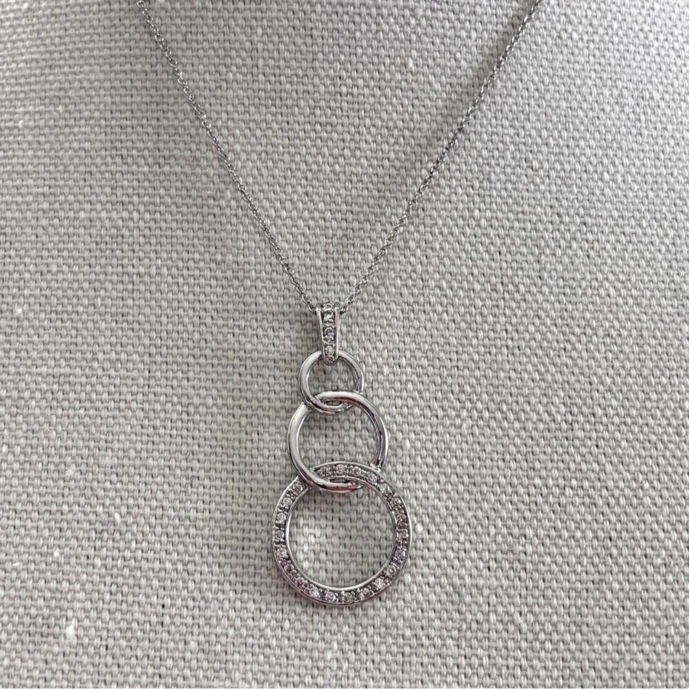 Silver Tone Double Circle Pendant Necklace With Adjustable Chain